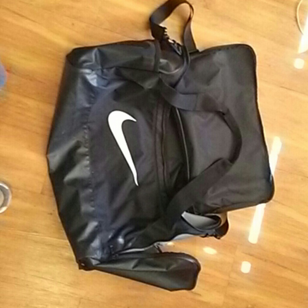 Nike duffle bag